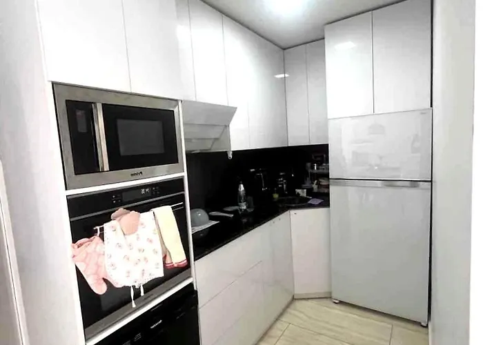 Sun On Vojnovica Street *