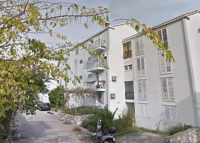 아파트 Sun On Vojnovica Street